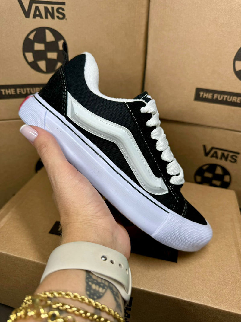 Tênis Vans Knu Skool Black White