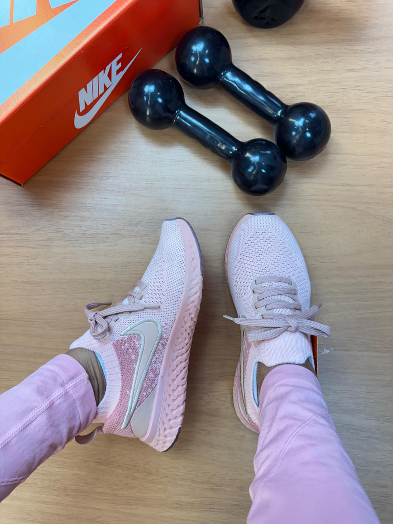 Tenis NK Epic React Flyknit Feminino